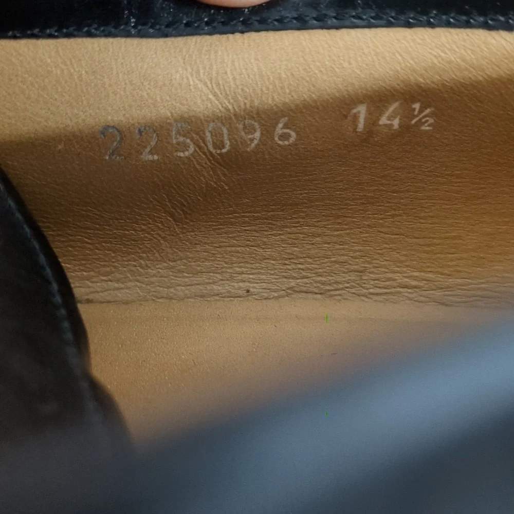 Gucci Black Leather Loafers With GG Logo - Picture 8 of 9